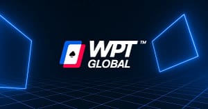 WPT Globalロゴとブルーのデジタルポーカー背景。ボーナス、アプリ、ゲーム、入出金を紹介するオンラインポーカーレビュー画像